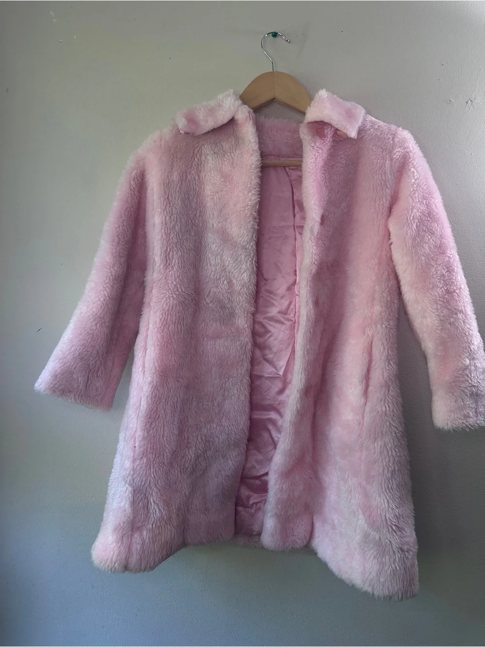 The Unbranded Brand soft pink